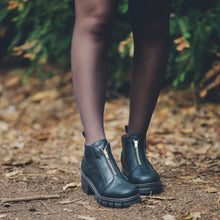 Cargar imagen en el visor de la galería, Cormorán Negro (PRE-ORDER)