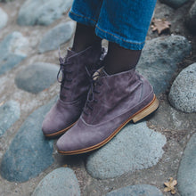 Cargar imagen en el visor de la galería, Chorlito Taupe (PRE-ORDER)