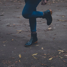 Cargar imagen en el visor de la galería, Perdiz Negro (PRE-ORDER)