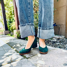 Cargar imagen en el visor de la galería, Reinita Verde Edén (PRE-ORDER)