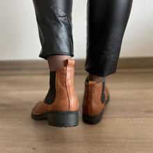 Cargar imagen en el visor de la galería, Huala Tostado (PRE-ORDER)