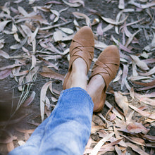 Cargar imagen en el visor de la galería, Chiricoca Camel (PRE-ORDER)