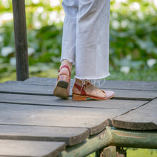 Cargar imagen en el visor de la galería, Tortolita Palo Rosa (PRE-ORDER)