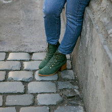 Cargar imagen en el visor de la galería, Vari Verde Salvia (PRE-ORDER)