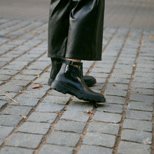 Cargar imagen en el visor de la galería, Peuco Negro (PRE-ORDER)