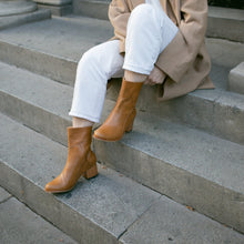 Cargar imagen en el visor de la galería, Yeco Tostado (PRE-ORDER)