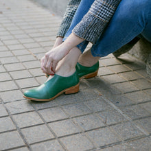 Cargar imagen en el visor de la galería, Yal Verde (PRE-ORDER)