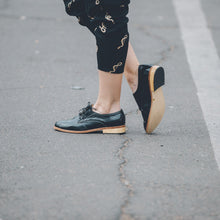 Cargar imagen en el visor de la galería, Chirihue Negro (PRE-ORDER)