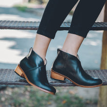 Cargar imagen en el visor de la galería, Concón Negro (PRE-ORDER)