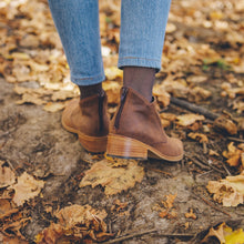 Cargar imagen en el visor de la galería, Turca Castaño (PRE-ORDER)