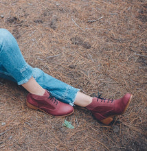 Cargar imagen en el visor de la galería, Tenca Burdeo (PRE-ORDER)