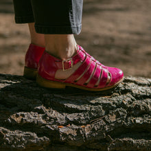 Cargar imagen en el visor de la galería, Rayadito Fucsia (PRE-ORDER)