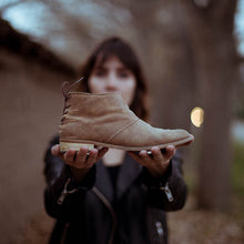 Cargar imagen en el visor de la galería, Trile Camel (PRE-ORDER)