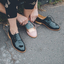 Cargar imagen en el visor de la galería, Chirihue Negro (PRE-ORDER)