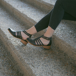 Loica Negro (PRE-ORDER)