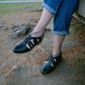 Lile Negro (PRE-ORDER)